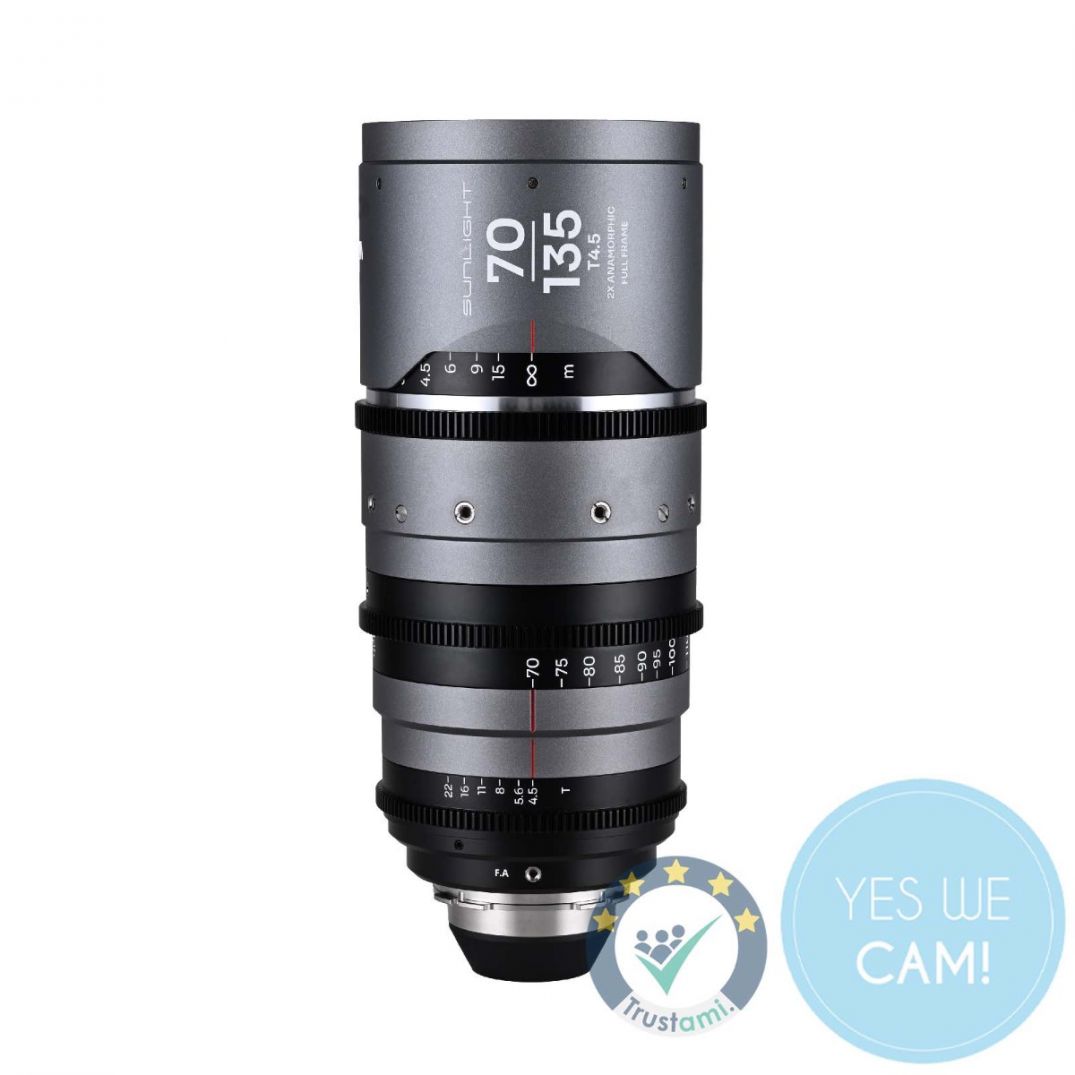 LAOWA Sunlight 70–135mm T4.5 2x FF Anamorphic Zoom Cine Objektiv mit Arri PL Mount freigestellt auf weißem Hintergrund