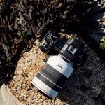 Detailaufnahme des Canon RF 70-200mm F4L IS USM mit 5-Stufen-Bildstabilisator und f/4 Lichtstärke.